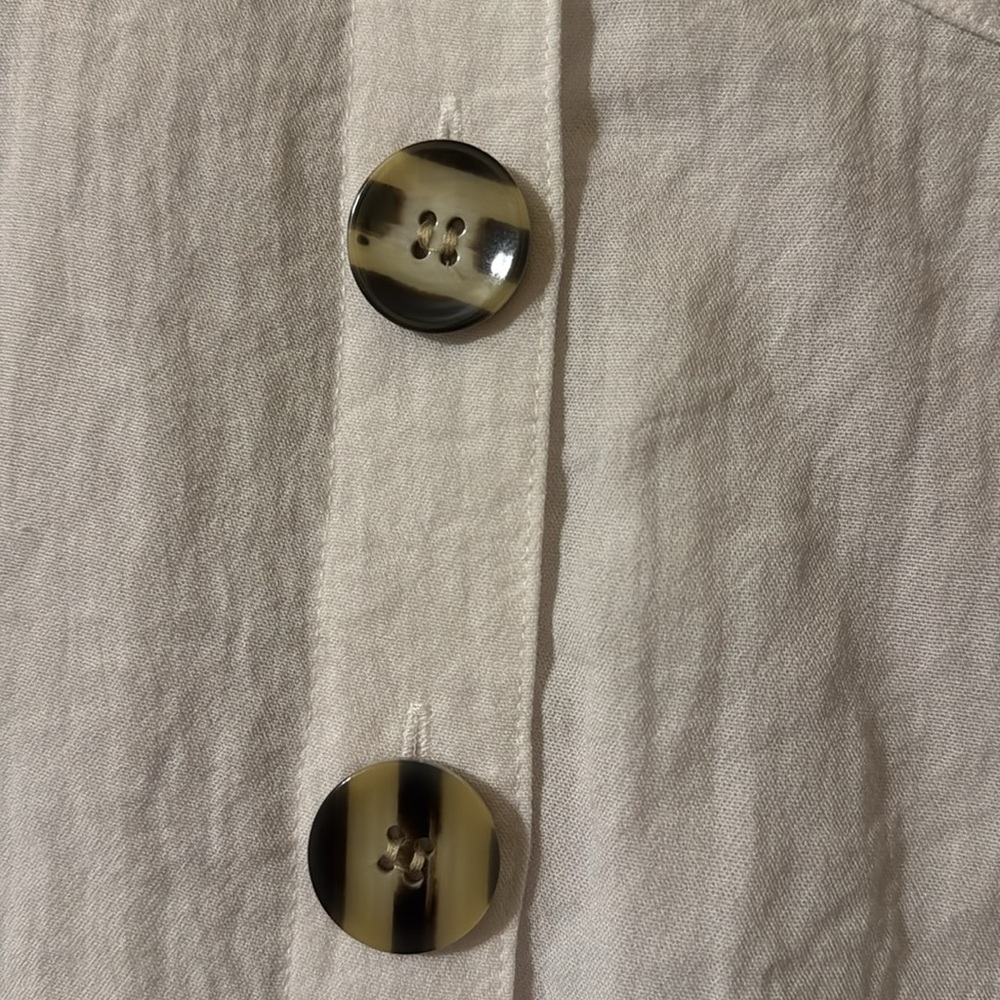 John Mark White collared Button-Up Shirt, 3/4 Sleeves & unique buttons (OLCC) - Picture 2 of 4